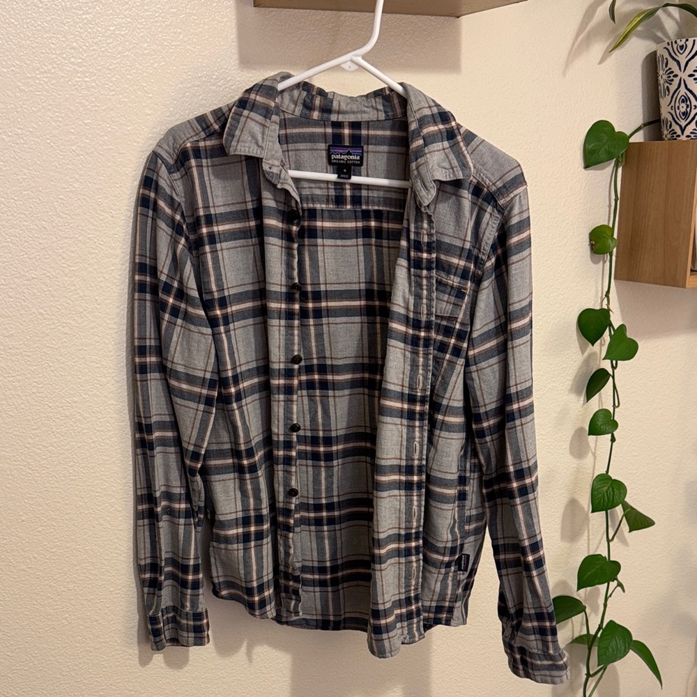 Patagonia Gray and Blue Plaid Shirt